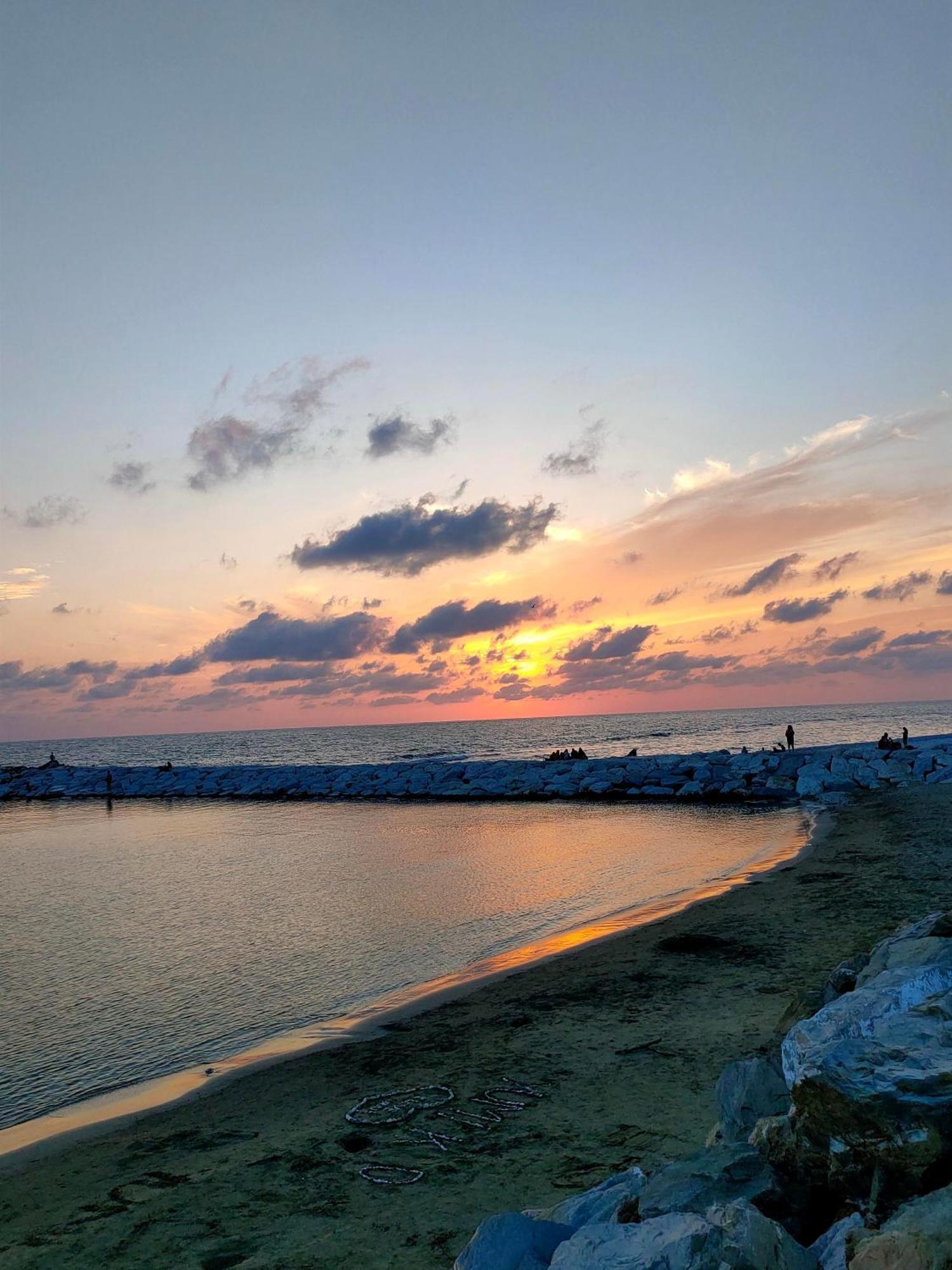 فندق Monopat مارينا دي بيزا المظهر الخارجي الصورة